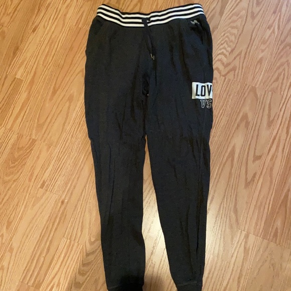 Victoria Secret Sweatpants Size XS - Picture 1 of 3